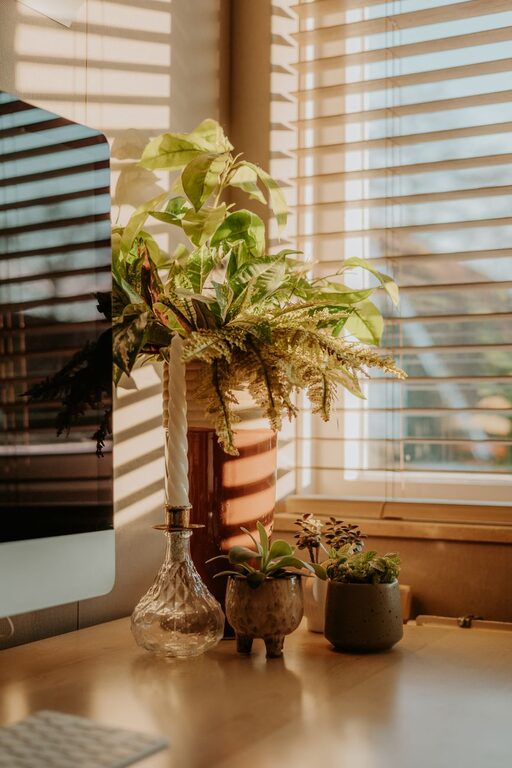Top Tips for Creating a Relaxing and Productive Home Office Space